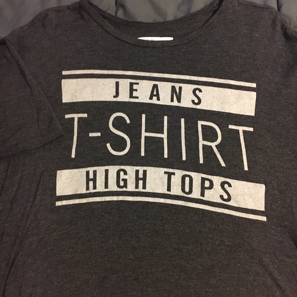 Abercrombie and Fitch tee